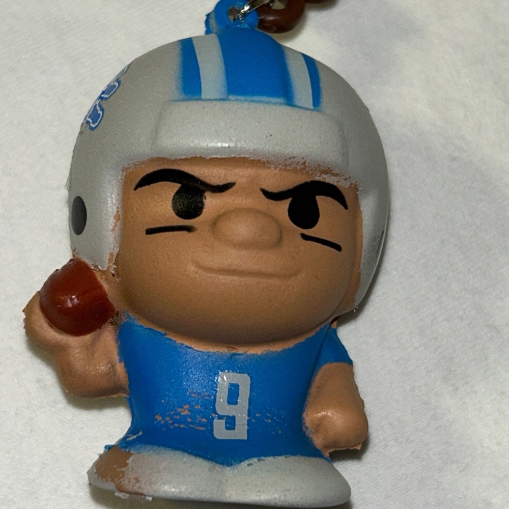 Matthew Stafford Keychain w/Helmet # 9 NFL Squeezy Mates 2.5” Detroit Lions